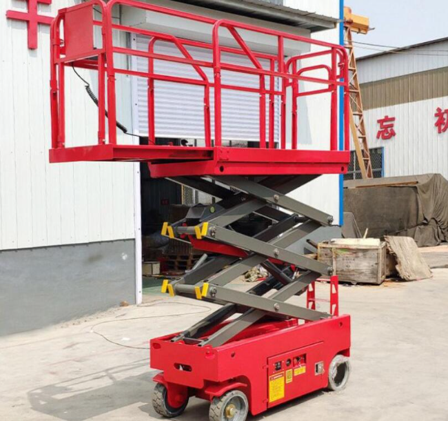 依兰移动剪叉式升降机