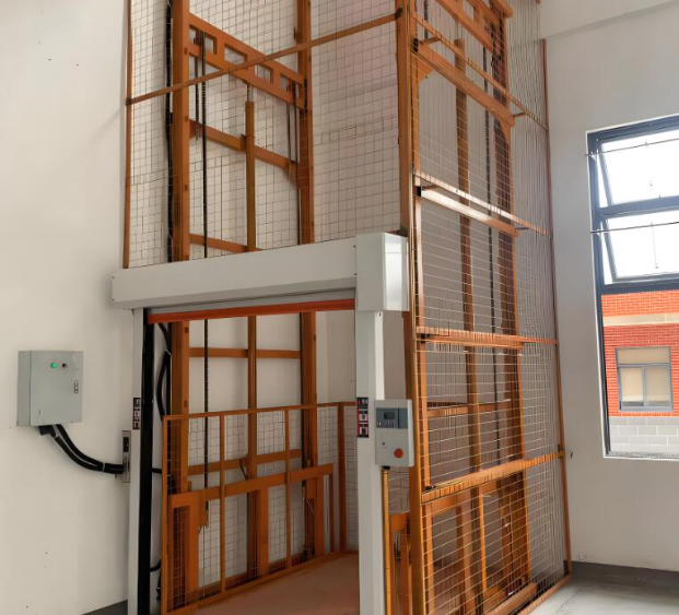 依兰升降货梯是特种设备码